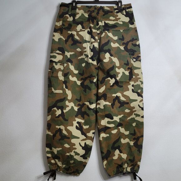 NWT KBB by KAHLANA Mid-Rise Straight Leg 'The Cargo Jogger' Camo Pants Relax MED - Picture 2 of 12
